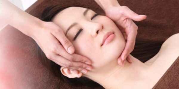 肌の土台をケアする肌育成―今回はケミカルピーリングを徹底解説！
