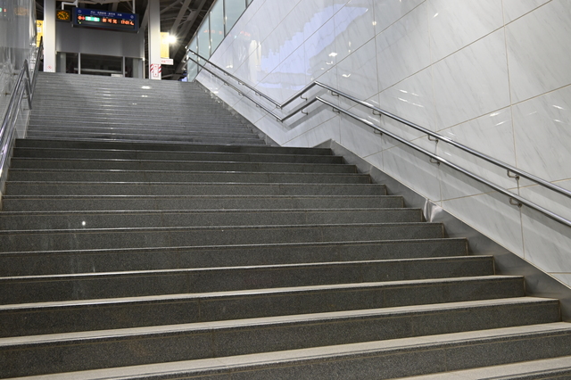 膝の外側が痛い…「膝窩筋腱炎」かもしれません