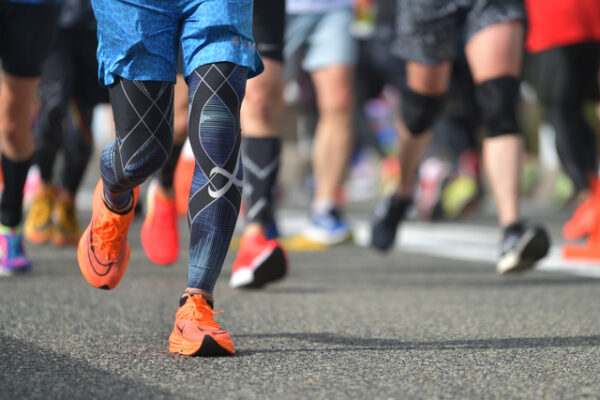 足首の内側が痛い…それは後脛骨筋腱炎？原因・症状・治療法を解説